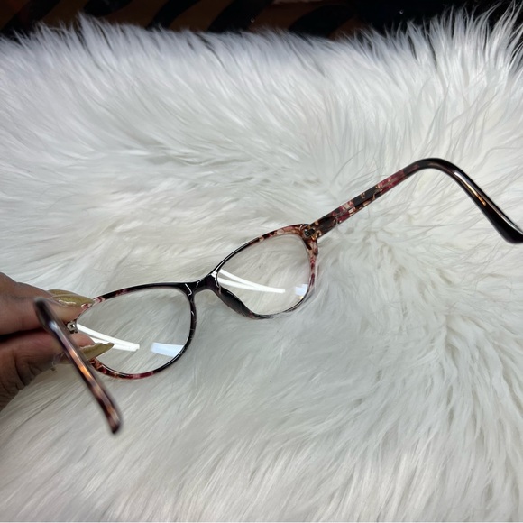 Enhance - Picture 9 of 13